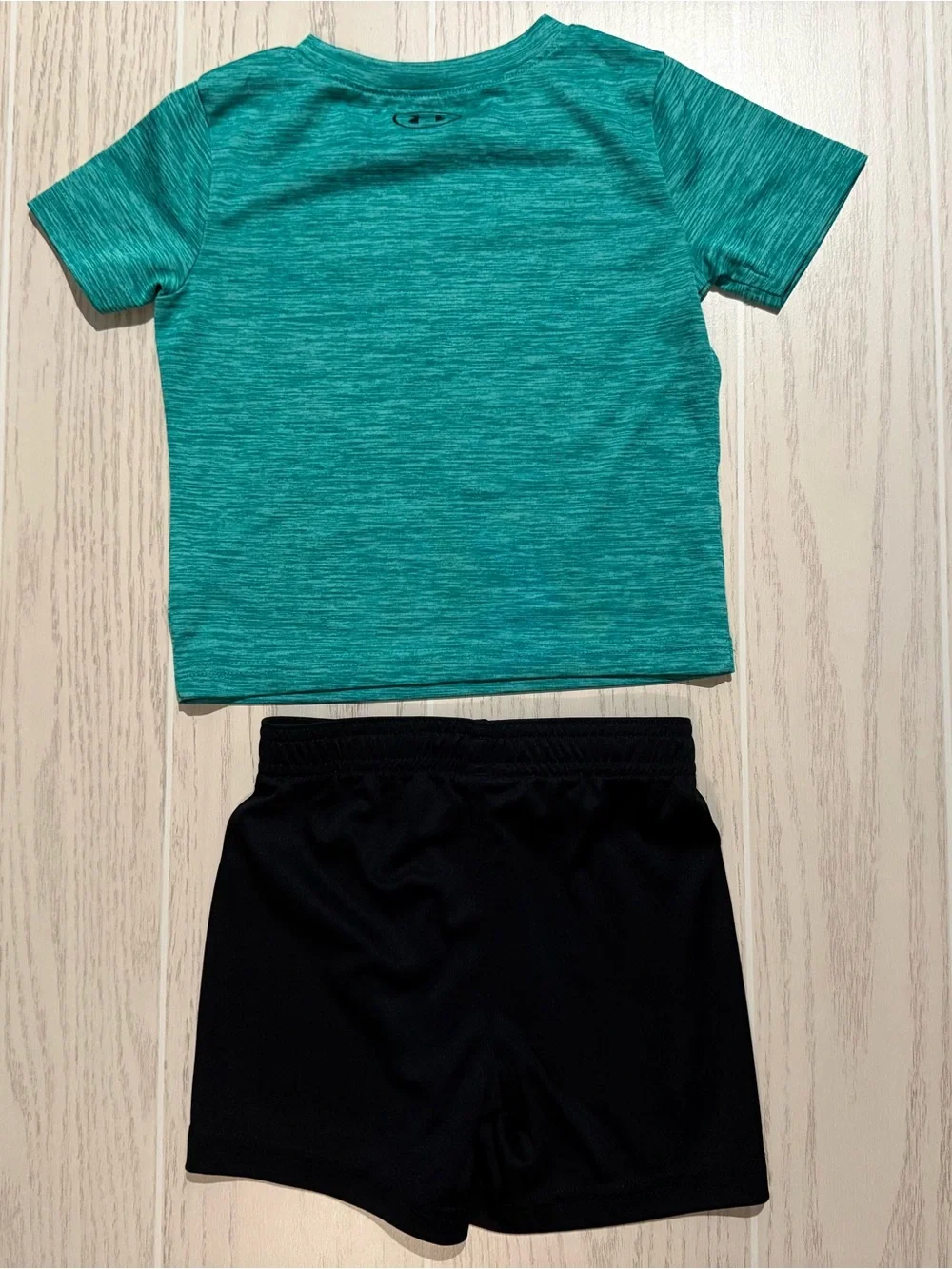Under Armour Boys 2T 4-Piece Athletic Shirts & Shorts Outfit Bundle